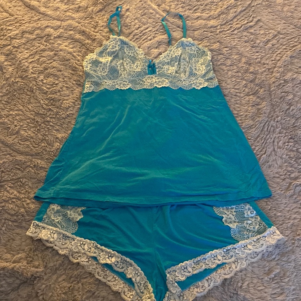 Adore me sleep set